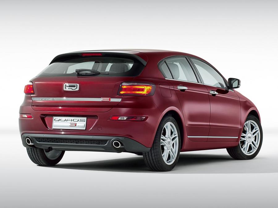  Qoros 3 Hatch 2014 года  (фото 11 из 17)